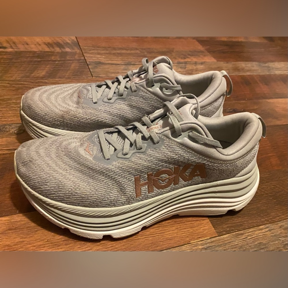 HOKA ONE women sz 10B